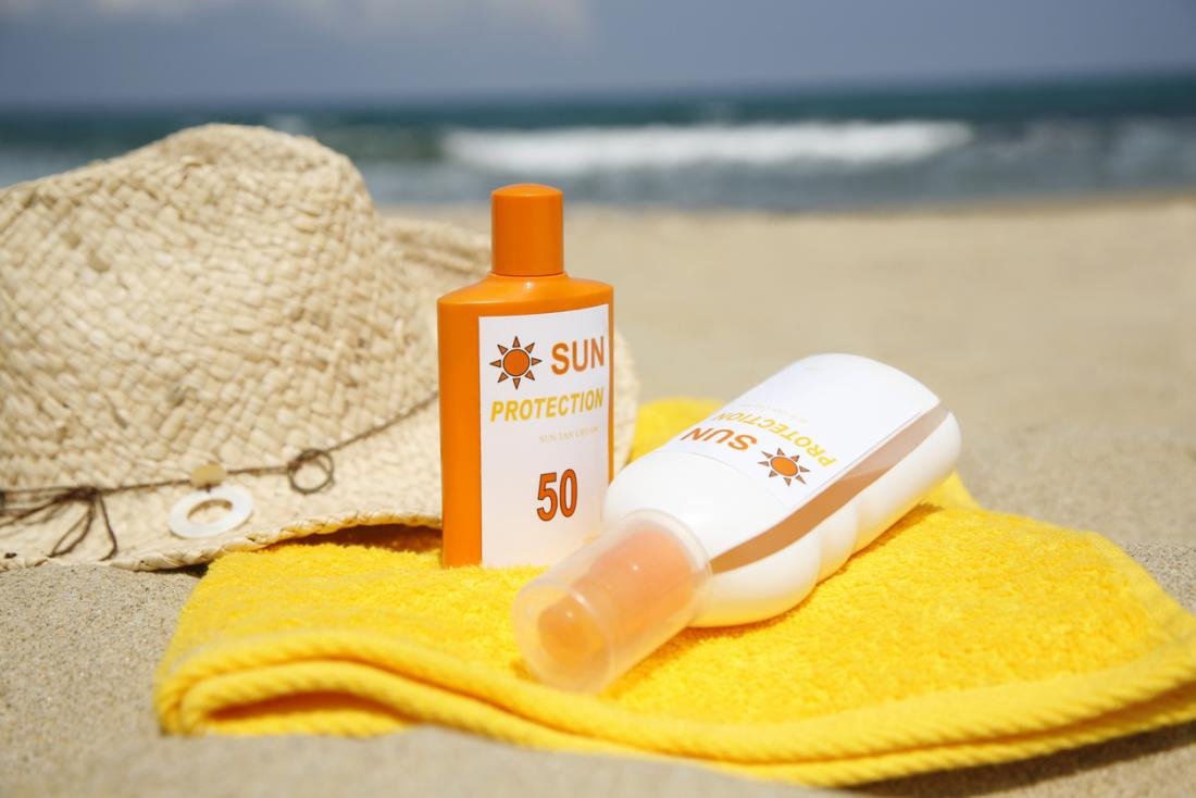 Sun Safety Simplified: The Magic of Powdered Sunscreen